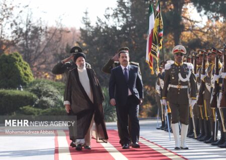 نخست وزیر عراق در تهران مورد استقبال رسمی رئیس جمهور ایران قرار گرفت