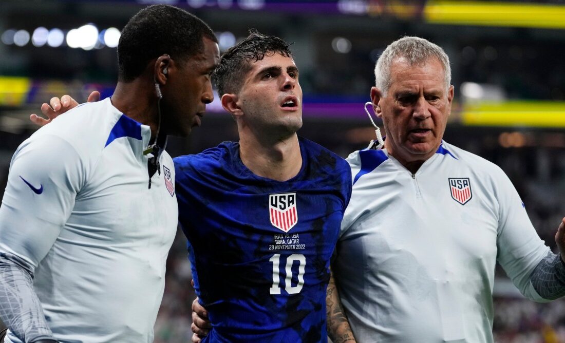 Pulisic از USMNT در نیمه دوم مقابل ایران با آسیب لگن خارج شد