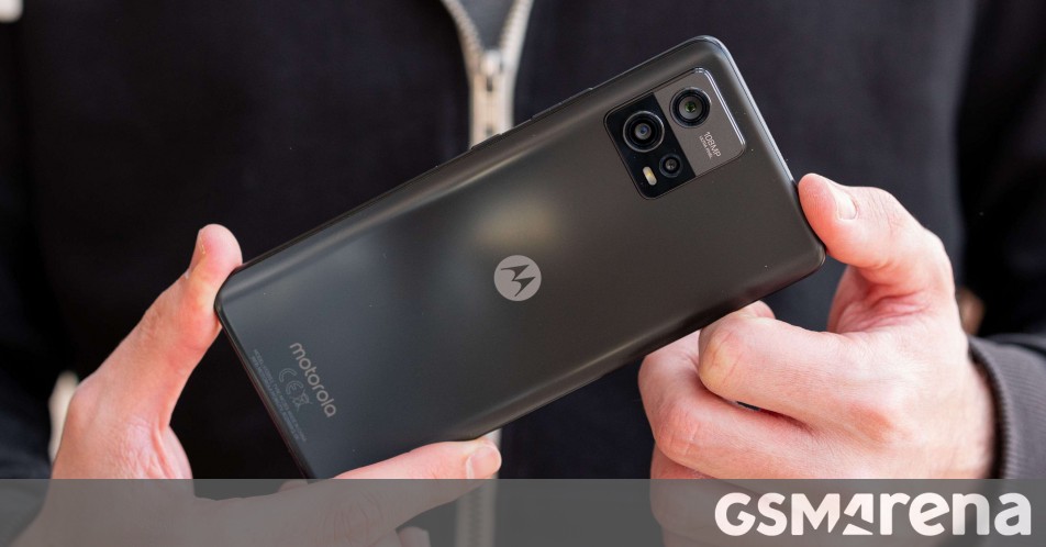 موتورولا Moto G72 برای بررسی