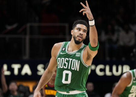 Celtics-Suns NBA شانس، اسپرد، بیش/زیر و پروپس