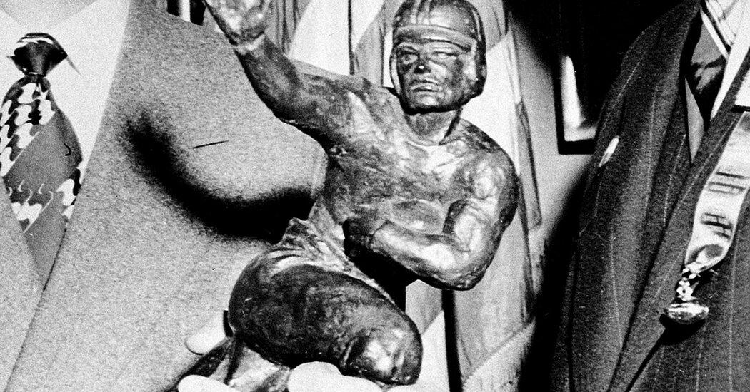 نگاهی به فینالیست های Heisman Trophy