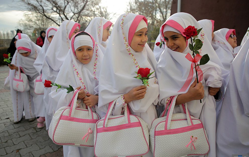 آیین و رسومات برگزاری جشن تکلیف دختران در ایران