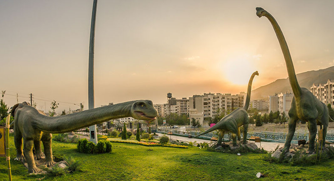 Parque Jurásico Teherán  Un viaje al mundo de los dinosaurios