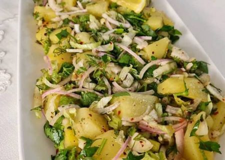 طرز تهیه سالاد سیب‌ زمینی و پیاز، شام ساده و خوشمزه