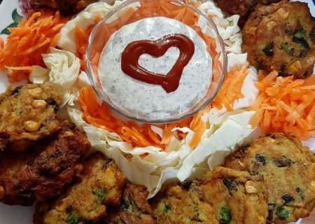 طرز تهیه کوکوی قرتی خوشمزه با سس مخصوص!