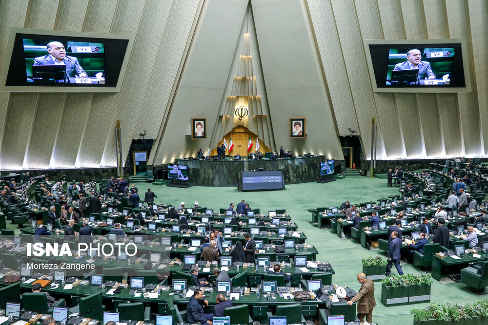 سازوکار مجلس برای افزایش ضریب خودکفایی در تأمین مواد اولیه دارو