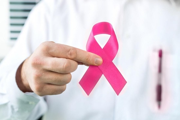 علائم هشدار دهنده‌ی سرطان سینه را بیشتر بشناسید!