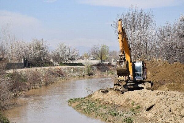 لایروبی ۱۶۰ کیلومتر از مجاری آبی گلستان