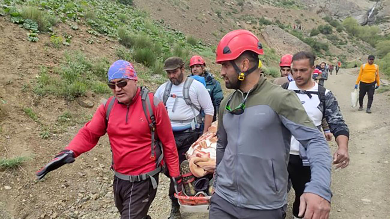 کشف جسد مرد ناشناس در کوه رزبه استان فارس