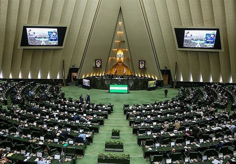 آنها لایحه نحوه برگزاری تجمعات و راهپیمایی ها را در دستور کار نمایندگان بررسی می کنند