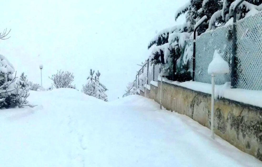 بارش ها در سراسر کشور ادامه دارد/ بارش برف و باران و مه در راه است