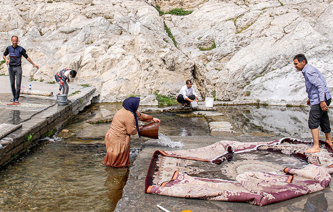 سنت قالیشویی در بهار علی (ع) به دلیل خشک شدن بهار از بین رفت.