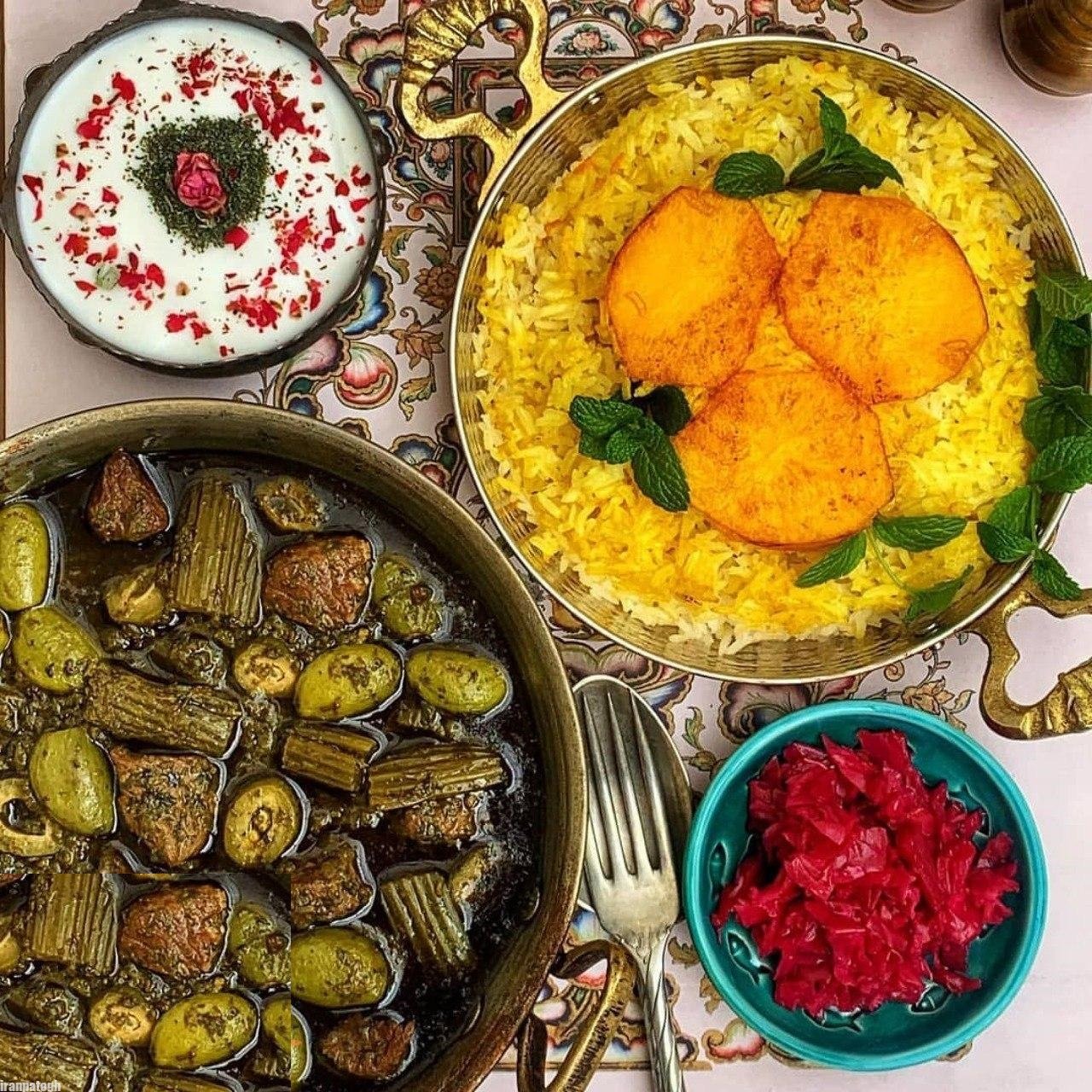 خورش کشک بادام: سیب زمینی ته دیگ