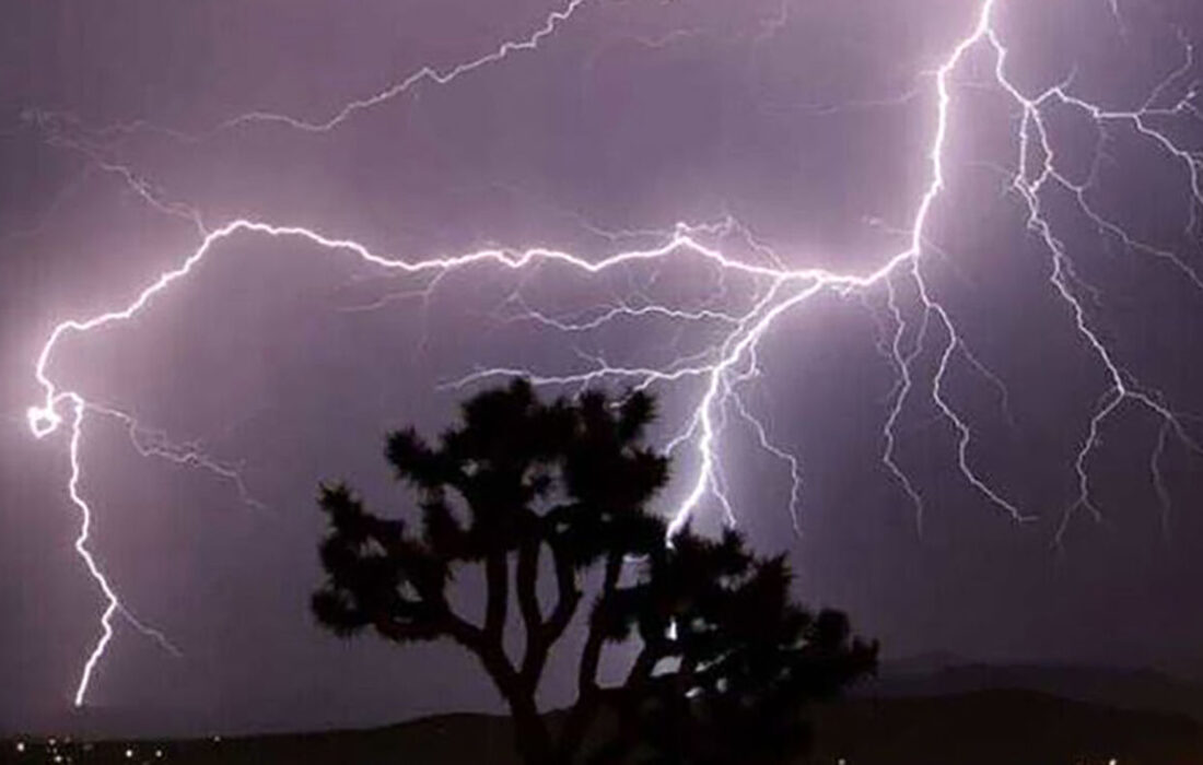 رعد و برق روستایی را در مهاباد کشت