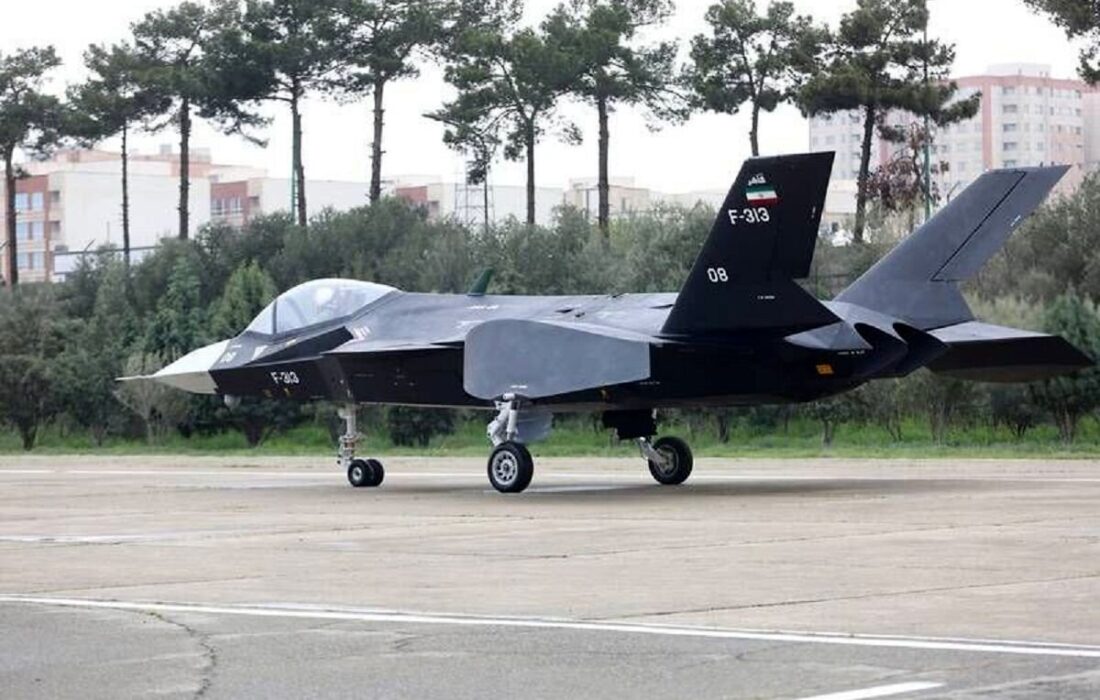 این جنگنده ایرانی را با F-35 و F-22 مقایسه نکنید / توانایی استفاده از انواع سلاح های بومی را دارد.