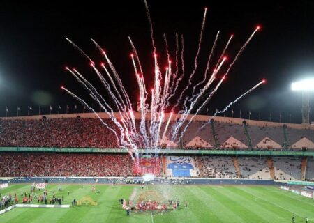 جشن قهرمان لیگ برتر بدون نور – پرسپولیس نیوز