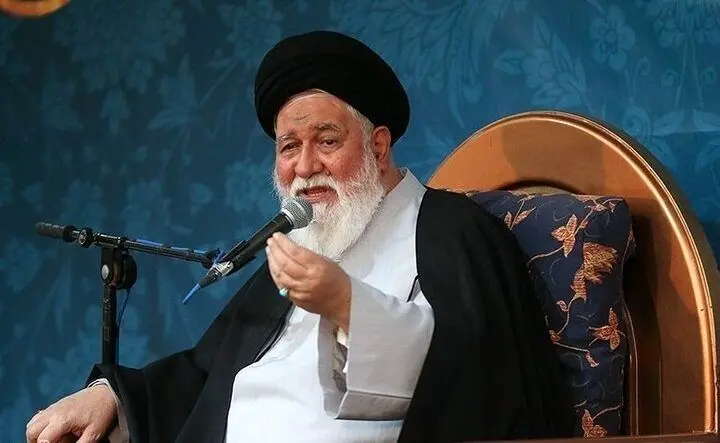 امام جماعت مشهد آمریکا را تهدید کرد