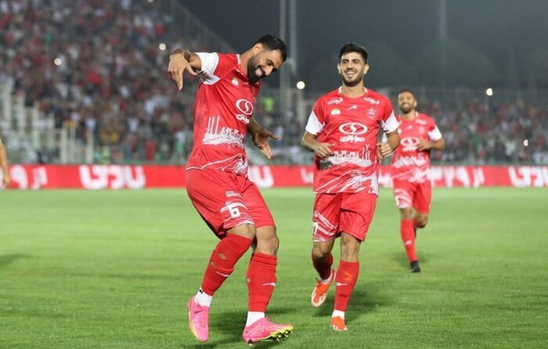 بازگشت قدرتمند پرسپولیس به لیگ؛ قرمزها استقلال را به دست آوردند.