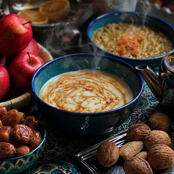 فرنی نشاسته ای اصفهانی طرز تهیه فرنی اصفهانی طرز تهیه فرنی صبحانه اصفهانی