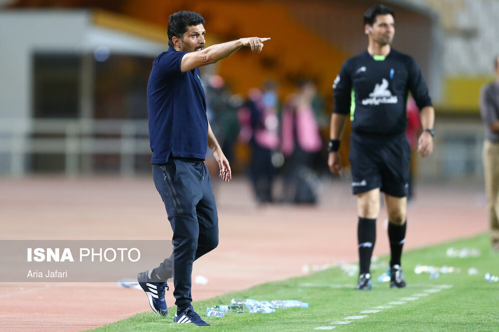 حسینی: پنالتی کودکانه زدیم/ بدون VAR بازی 4-0 می شد