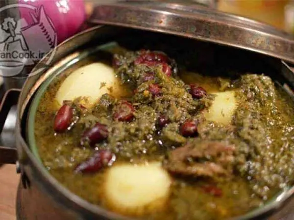 طرز تهیه آبگوشت قورمه سبزی; غذای مورد علاقه حمدانی ها