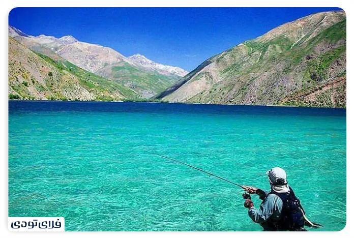 ماهیگیری در دریاچه گهر لرستان