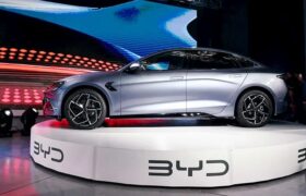 درخواست BYD از تامین کنندگان برای کاهش قیمت جنگ قیمت در بازار خودرو چین تشدید می شود